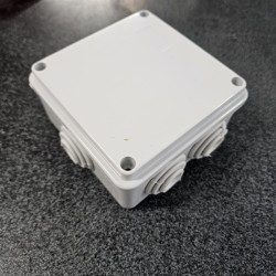 Cassetta di derivazione esterna con coperchio mm 100x100x50, IP54